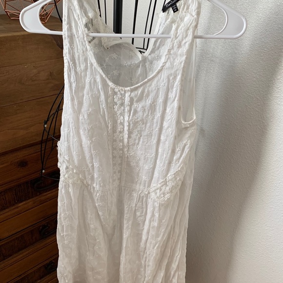 Dress - Picture 2 of 6